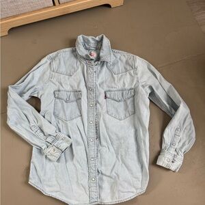 Levi’s Jean too women’s medium